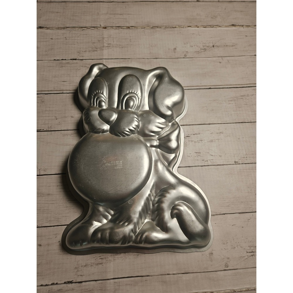 Vintage 1978 Wilton Puppy Dog Cake Pan Aluminum Mold 502-7636 15 Inch Bow